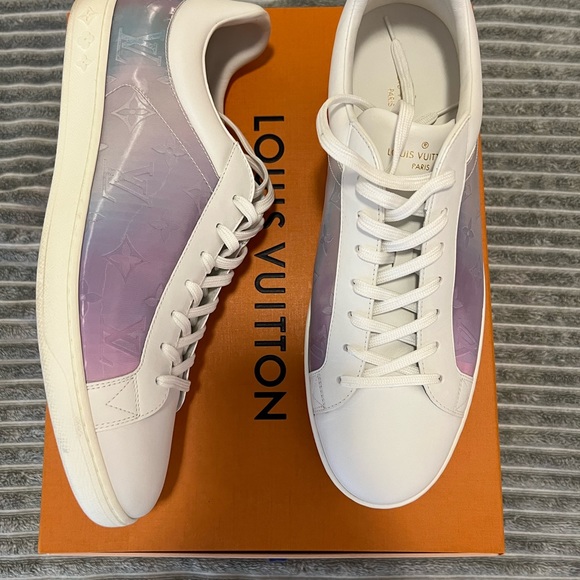 Louis Vuitton Luxembourg Low Top Sneakers only worn once. LV size 9.5  US10.5/11 - Picture 8 of 11